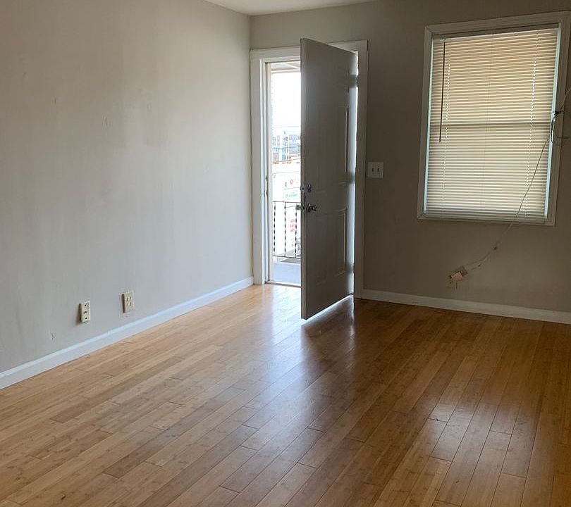 2nd image of 1407 Hynes St APT 9