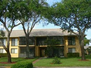 5805 Washington St APT 19, Hollywood, FL 33023