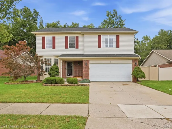 29250 Juniper St, Brownstown, MI 48183