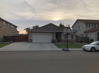 1703 Hometown Ln, Manteca, CA 95337