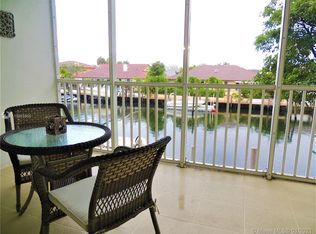 3000 NE 48th Ct APT 203, Lighthouse Pt, FL 33064
