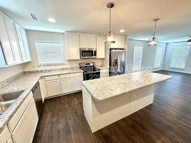 5571 Walden Ridge Dr — Photo 7