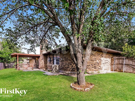 2nd image of 3944 Misty Meadow Dr