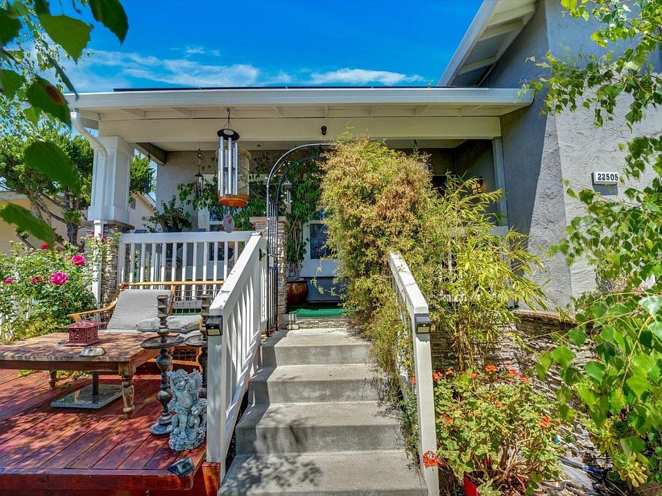 1st image of 22505 Ralston Pl