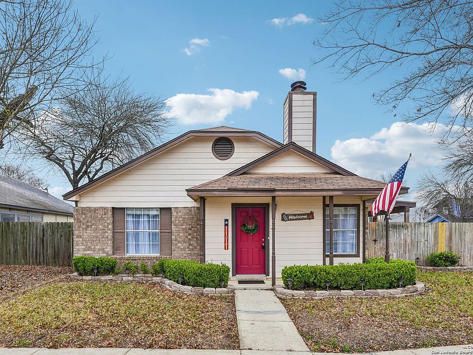 1st image of 700 Meadow Arbor