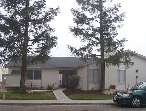 1st image of 128 N Peppertree St