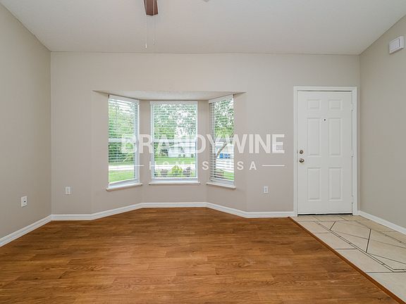 5th image of 5121 Teather St