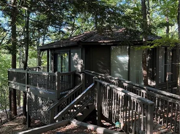 178 Treetopper Cir, Jasper, GA 30143