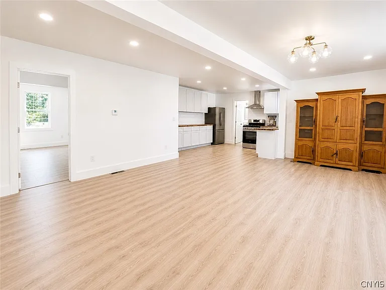 10 Parkside Ct #8 — Photo 4