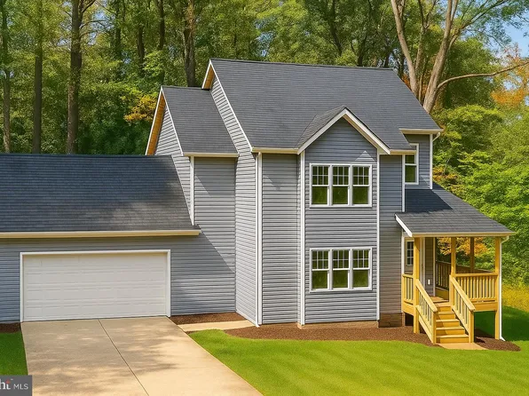 108 Pippin Ct, Linden, VA 22642