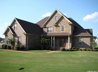 220 Northpointe Dr, Jackson, TN 38305