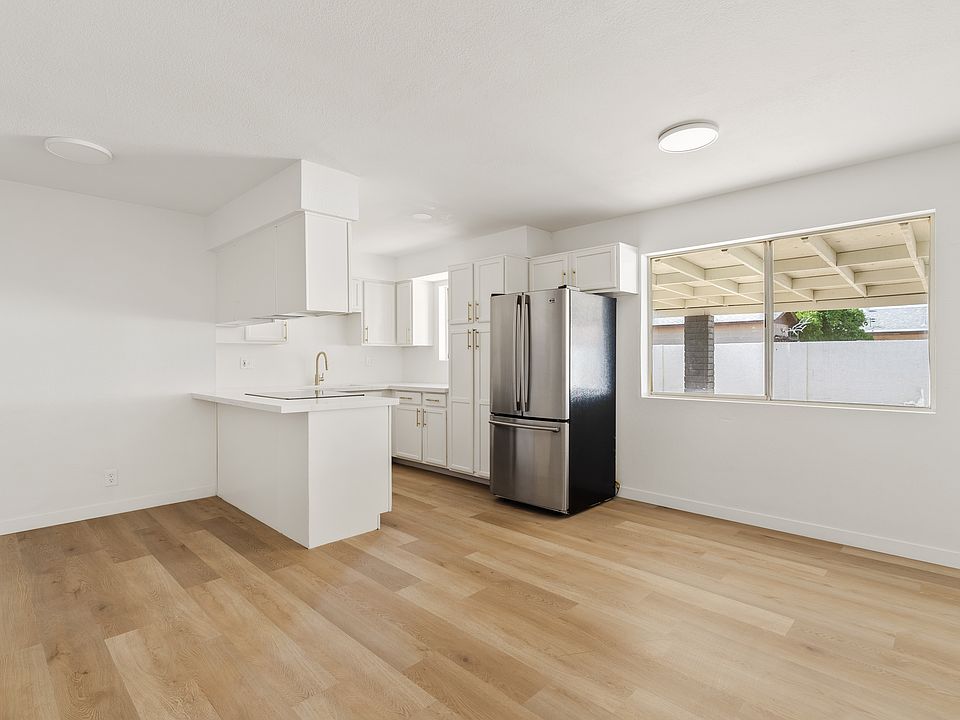 1st image of 301 W Desert Dr #2