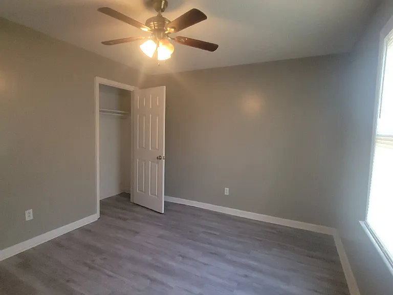 1502 Barrington Rd NW #A — Photo 11