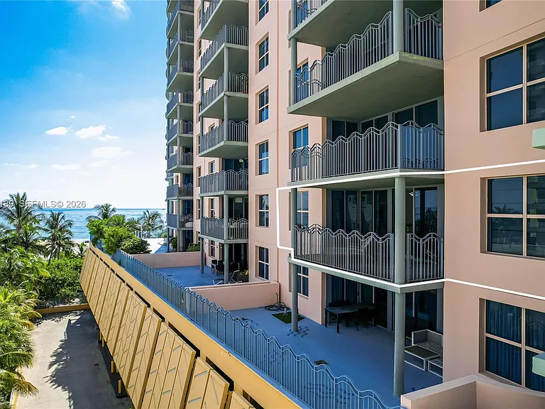 1500 Ocean Dr #505 — Photo 31