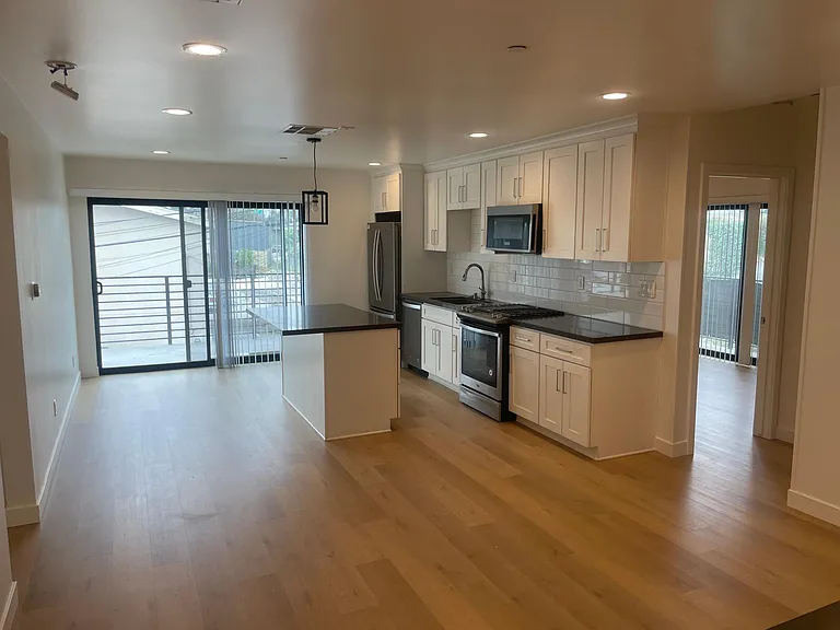 5730 W 25th St — Photo 1