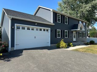 662 Cooper St, Agawam, MA 01001