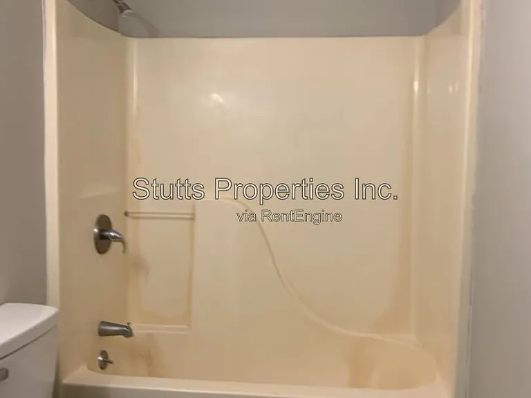 505 N Dickson St #B-7 — Photo 5