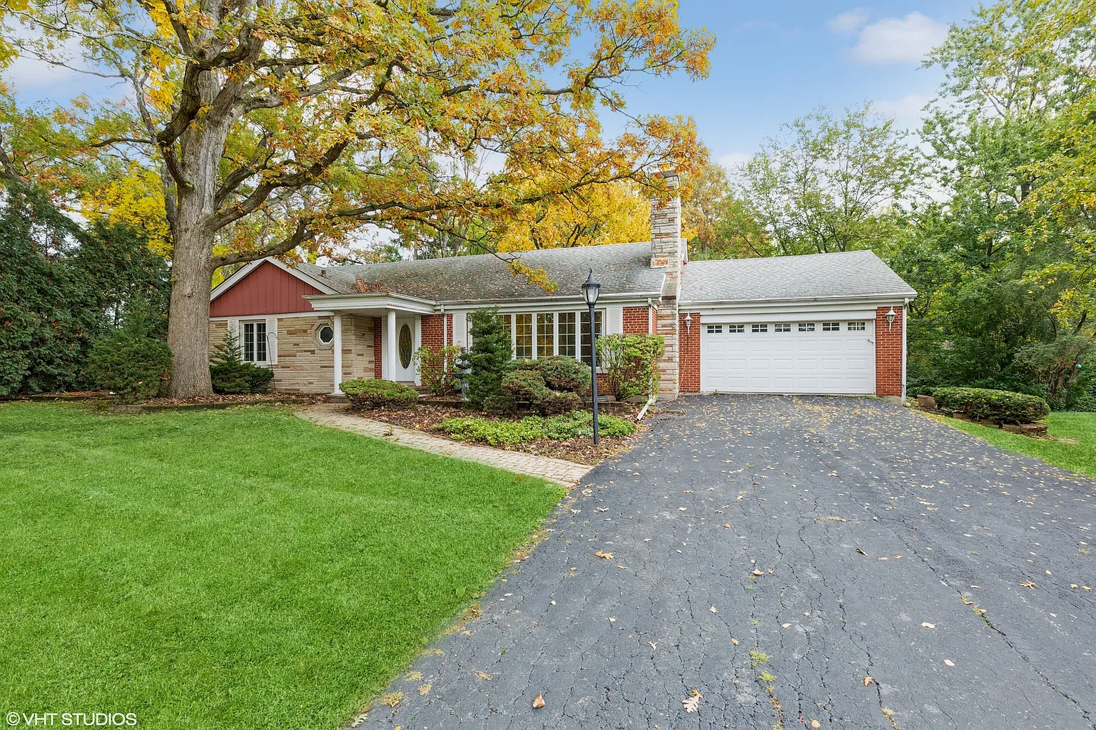 14411 Ridge Ave photo 1