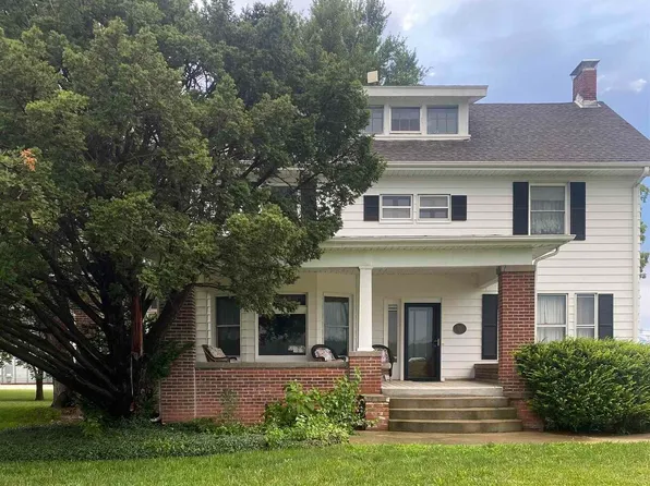 25197 225th St, New Canton, IL 62356