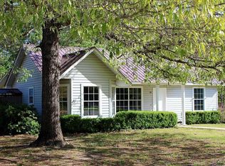 151 Paradise Island Dr, Defuniak Springs, FL 32433