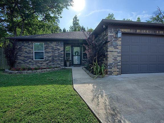 3rd image of 507 S Shady Ln