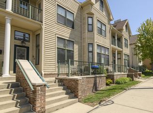 Brady Place Townhome, Milwaukee, WI 53202