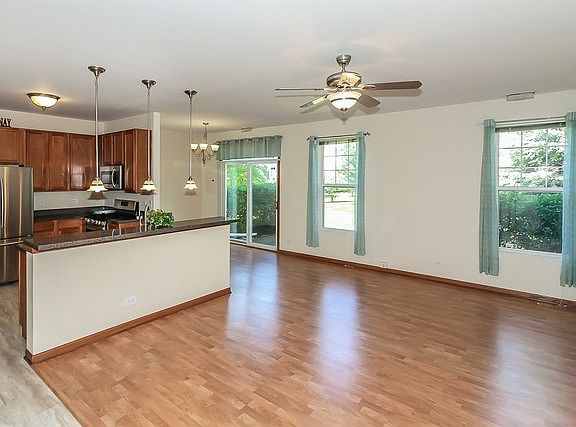 3rd image of 6547 Marble Ln