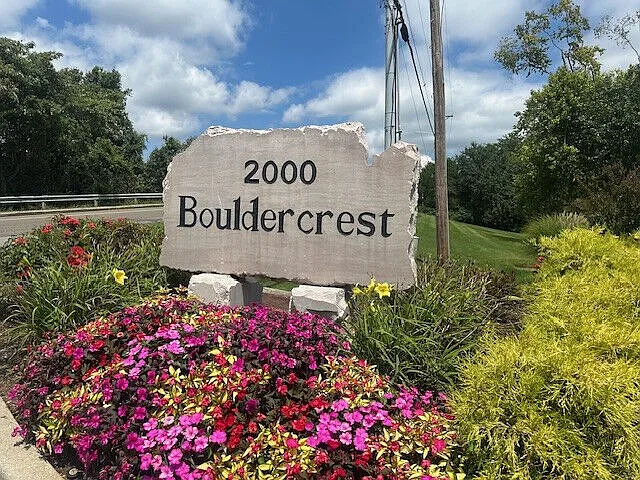 Bouldercrest