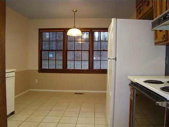 5th image of 1434 Lantana Dr