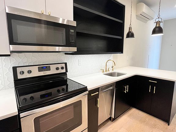 2nd image of 609 Communipaw Ave #2R