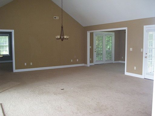 4th image of 610 Sea Castle Ct