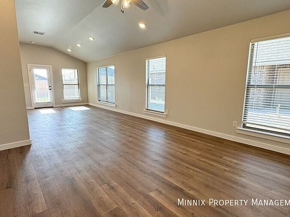 4th image of 2120 Kokomo Ave