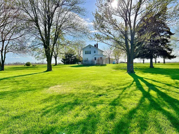 67 Sommer Rd, Wellsville, MO 63384
