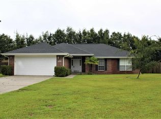 5282 Hawks Nest Dr, Milton, FL 32570