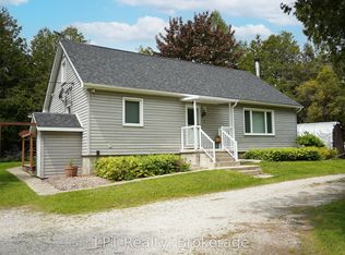 668 Pike Bay Rd, Northern Bruce Peninsula, ON N0H 2T0