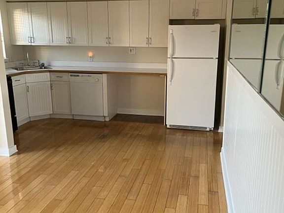5th image of 307 Adams Ave APT 5