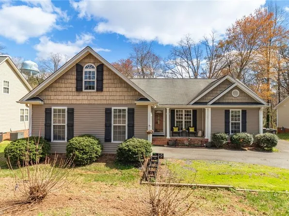 3525 Transou Rd, Pfafftown, NC 27040