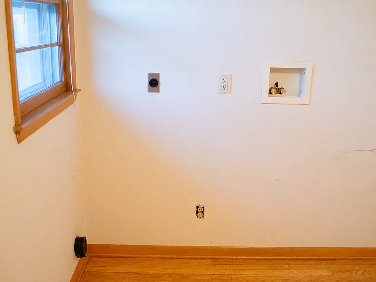 5320 47th Ave — Photo 19