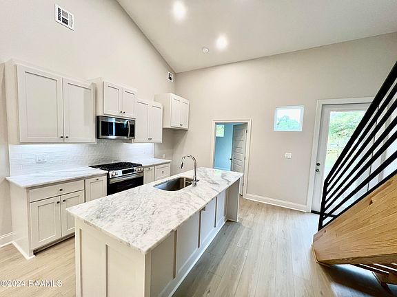 4th image of 118 Saint Germaine Cir