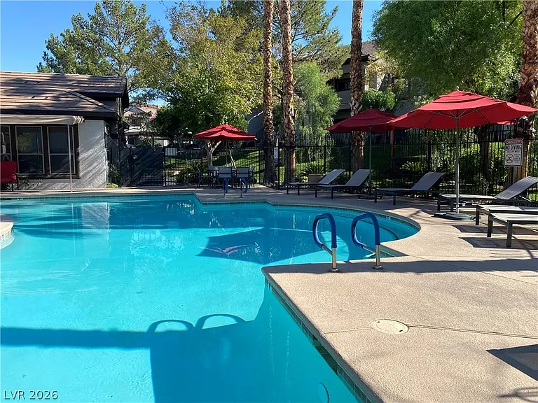 45 Maleena Mesa St #417 — Photo 19