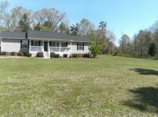 1212 Burnetts Chapel Rd, Greensboro, NC 27406