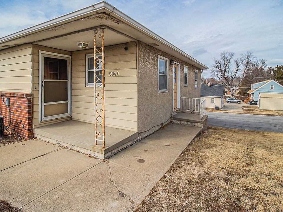 1st image of 5940 Grover St #5940
