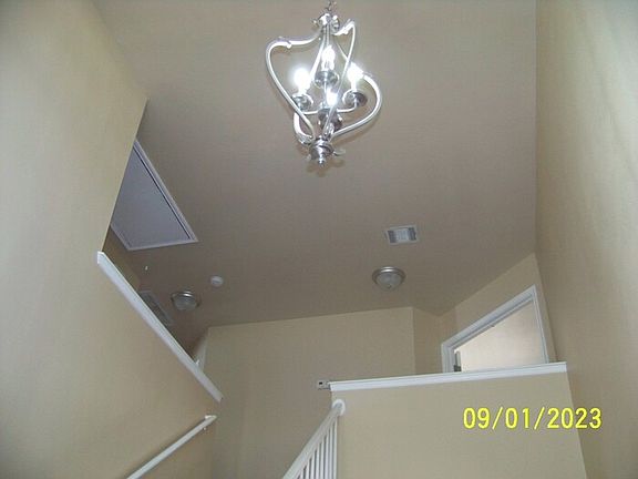 3rd image of 2313 Emmett Pkwy