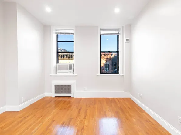 278 E 10th St APT 3C, New York, NY 10009