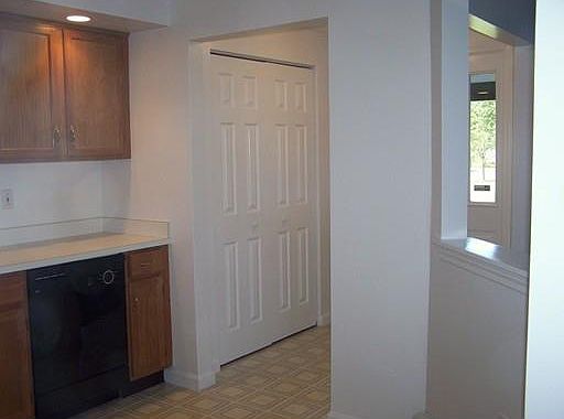 3rd image of 78 Willow Pond Dr