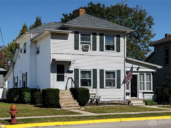 3rd image of 415-417 W Jefferson St
