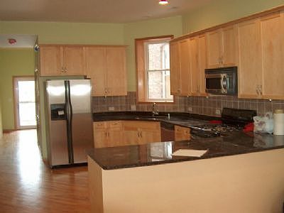4th image of 4839 S Forrestville Ave