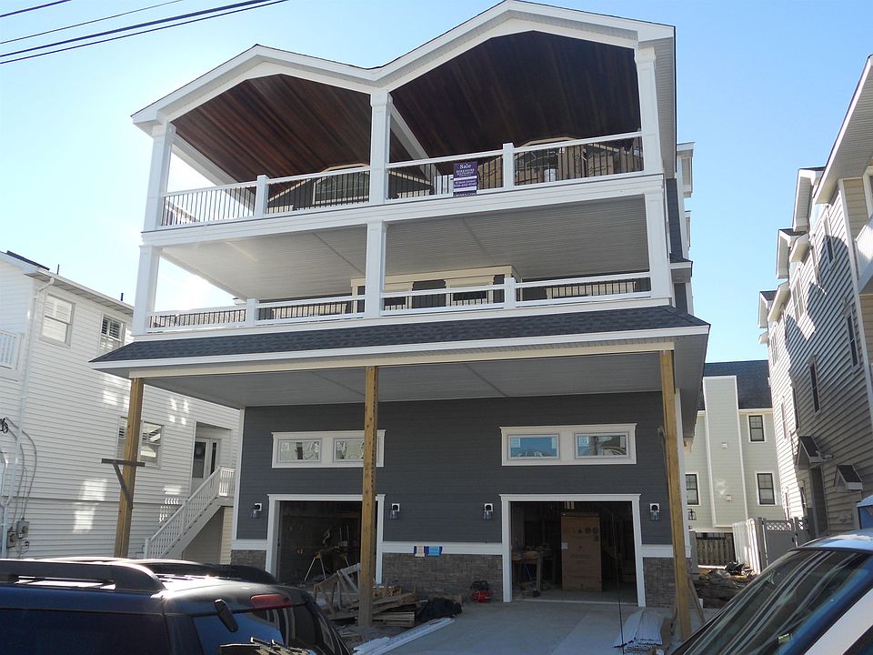 1st image of 28 47th St W #Townhouse