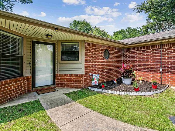 4th image of 5788 Dove Dr