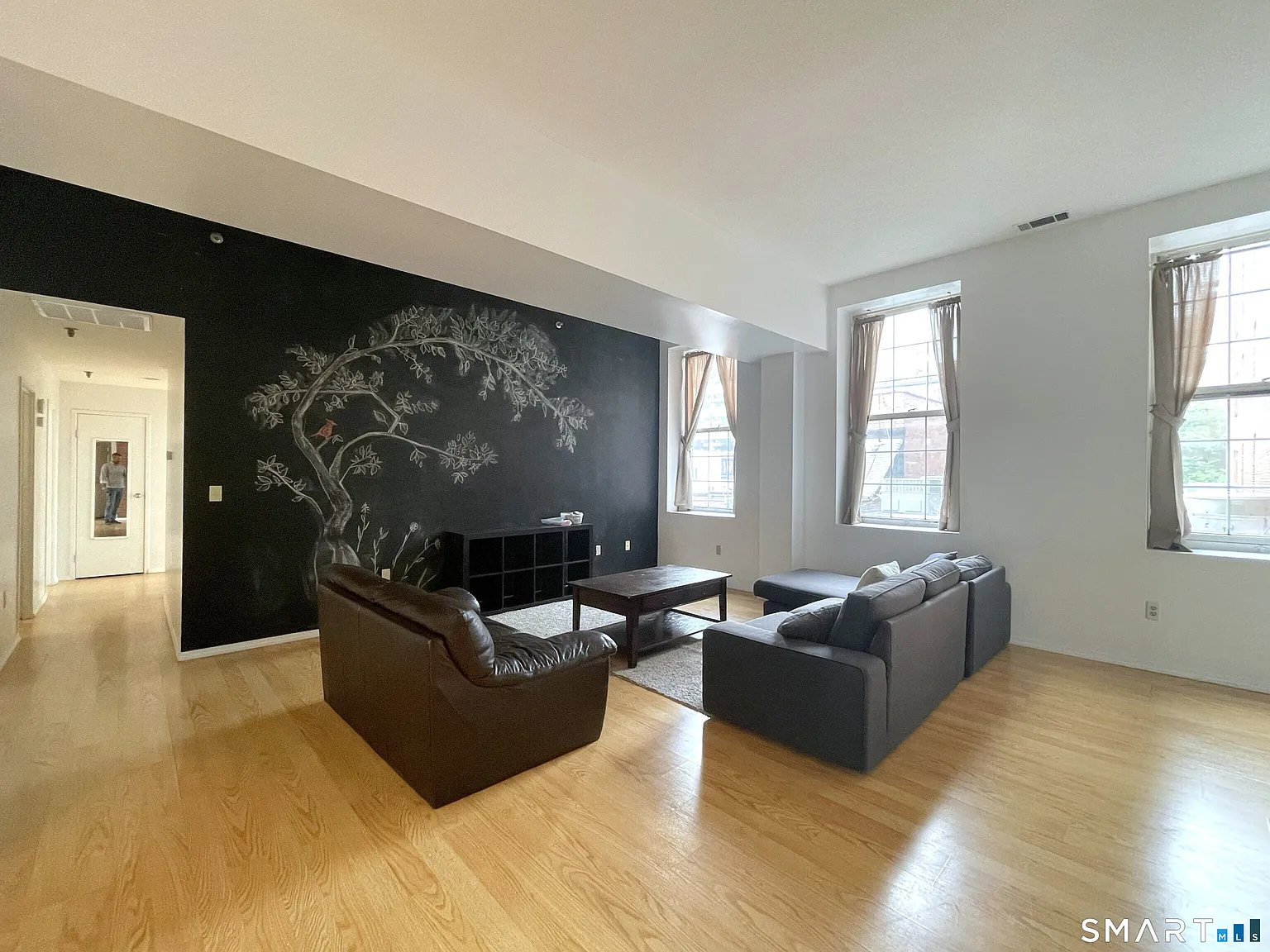 3 bed, 2.0 bath, 1452 sqft, $2,750 — Photo 1